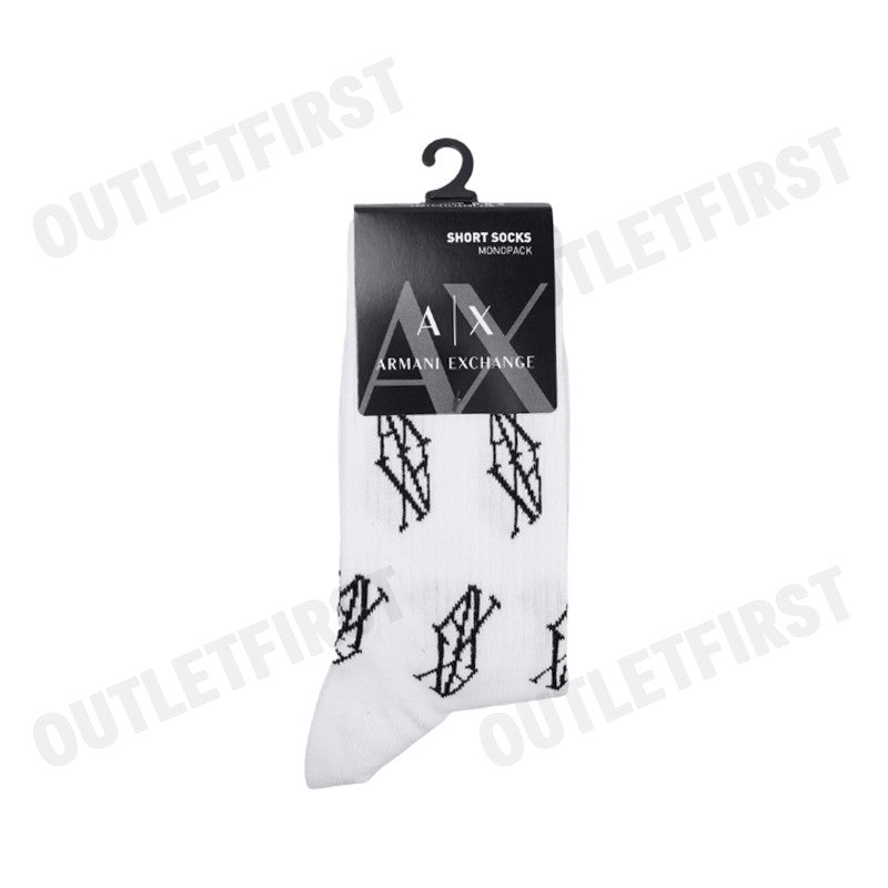 ARMANI EXCHANGE รุ่น RIBBED COTTON BLEND SOCKS WITH MONOGRAM LOGO CODE: 946026 4F433 19611 ถุงเท้าข้อยาว ถุงเท้าสีขาว