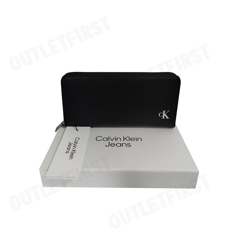 CALVIN KLEIN JEANS รุ่น BLOCK ZIP AROUND WALLET CODE: DP1676 001 กระเป๋าสตางค์ กระเป๋าสตางค์ใบยาว กระเป๋าใส่ธนบัตร