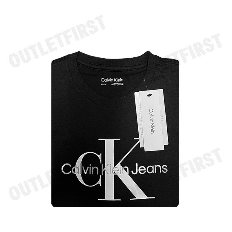CALVIN KLEIN JEANS รุ่น MONOGRAM SILVER LOGO T-SHIRT CODE: 40BC839 Y8X เสื้อยืดคอกลม เสื้อยืดคอกลมผู้ชาย เสื้อยืดแขนสั้น