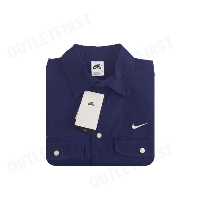 NIKE รุ่น NIKE SB SHORT-SLEEVE WOVEN SKATE CODE: DV9076 410 เสื้อเชิ้ตแขนสั้น เสื้อเชิ้ตผู้ชาย เสื้อเชิ้ต