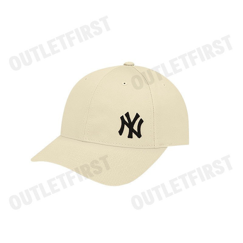 MLB รุ่น SCRIPT TAIL UNSTRUCTURED NEW YORK YANKEES BALL CAP CODE: 3ACPIJ01N 50BGS หมวกแก็ป หมวกเบสบอล หมวกสีครีม