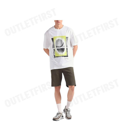 CALVIN KLEIN JEANS รุ่น RELAXED GRAPHIC PRINT T-SHIRT CODE: J325199 YAF เสื้อยืด เสื้อคอกลม เสื้อแขนสั้น