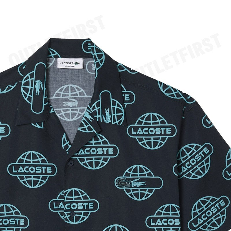 LACOSTE รุ่น GLOBE PRINT LACOSTE COTTON TWILL SHIRT CODE: CH1880 10 QPI เสื้อเชิ้ตแขนสั้น เสื้อเชิ้ตผู้ชาย เสื้อเชิ้ต