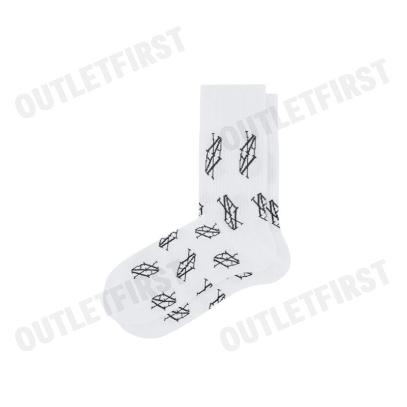 ARMANI EXCHANGE รุ่น RIBBED COTTON BLEND SOCKS WITH MONOGRAM LOGO CODE: 946026 4F433 19611 ถุงเท้าข้อยาว ถุงเท้าสีขาว