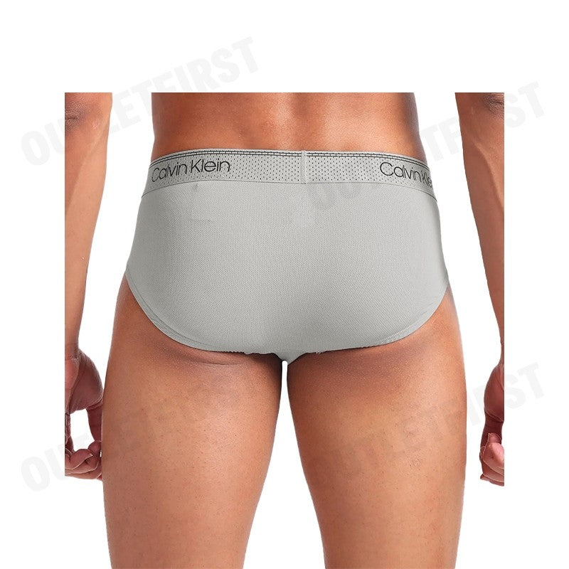 CALVIN KLEIN รุ่น MICRO STRETCH COOLING HIP BRIEF CODE: NB3806 5JX กางเกงชั้นใน กางเกงในผู้ชาย กางเกงใน