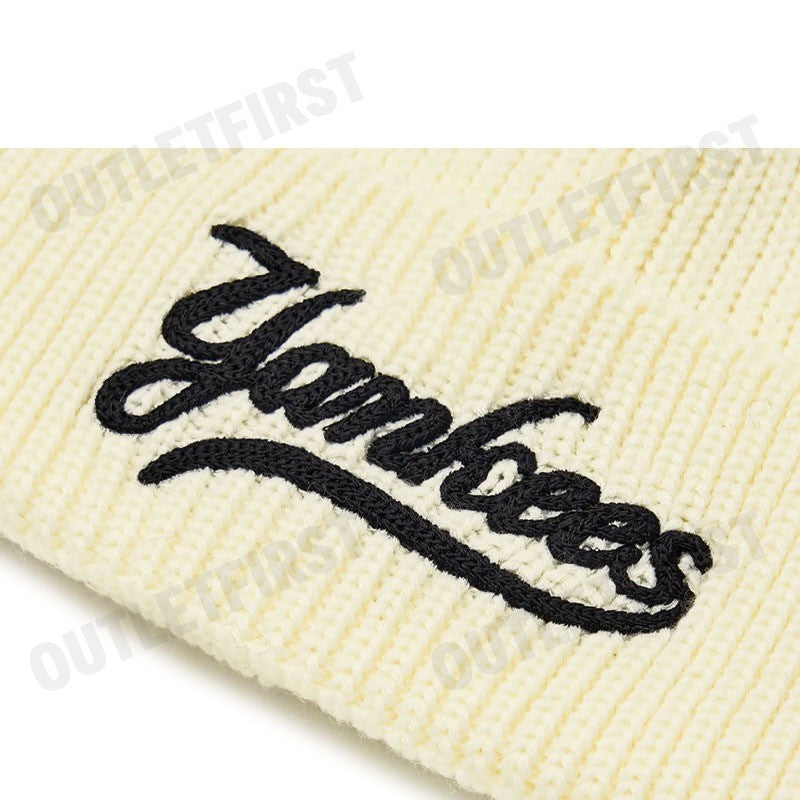 MLB รุ่น UNISEX VARSITY CURSIVE BEANIE CODE: 3ABNVM146 50CRD หมวกบีนนี่ หมวกสีครีม หมวกเอ็มแอลบี