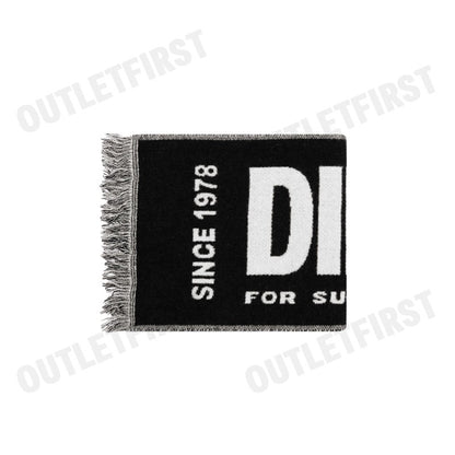 DIESEL รุ่น S-BISC SCIARPA CODE: A06643 OJKKR 9XX ผ้าพันคอ ผ้าพันคอขาวดำ ผ้าคลุมไหล่