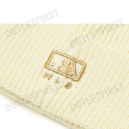 MLB รุ่น UNISEX VARSITY CURSIVE BEANIE CODE: 3ABNVM146 50CRD หมวกบีนนี่ หมวกสีครีม หมวกเอ็มแอลบี