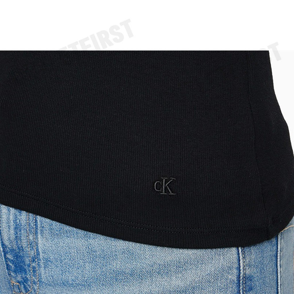 CALVIN KLEIN รุ่น RIBBED SLIM FIT CREWNECK T-SHIRT CODE: 40WJ217 BAE เสื้อยืดคอกลม เสื้อแขนสั้น เสื้อผู้หญิง