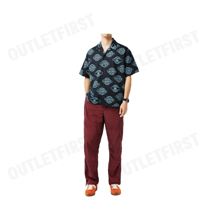 LACOSTE รุ่น GLOBE PRINT LACOSTE COTTON TWILL SHIRT CODE: CH1880 10 QPI เสื้อเชิ้ตแขนสั้น เสื้อเชิ้ตผู้ชาย เสื้อเชิ้ต