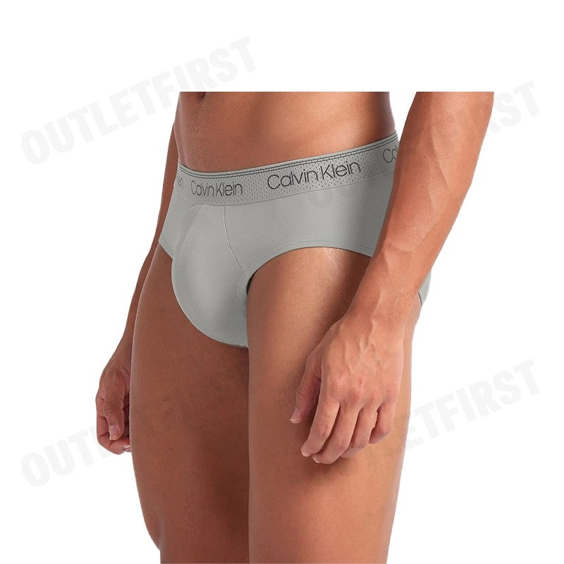CALVIN KLEIN รุ่น MICRO STRETCH COOLING HIP BRIEF CODE: NB3806 5JX กางเกงชั้นใน กางเกงในผู้ชาย กางเกงใน