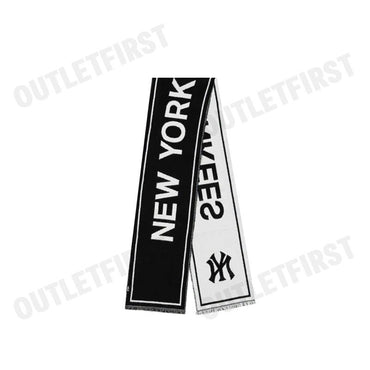 MLB รุ่น VARSITY UNISEX SCARF CODE: 3AMFV0146 50BKS  ผ้าพันคอ ผ้าพันคอเอ็มแอลบี สำหรับผู้ชายและผู้หญิง