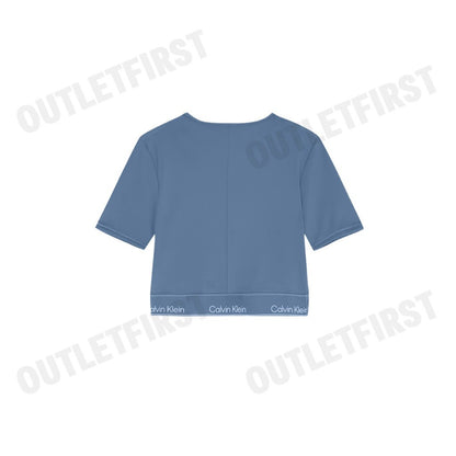 CALVIN KLEIN SPORT รุ่น CROPPED GYM T-SHIRT CODE: 4WS4K194 420 เสื้อครอป เสื้อแขนสั้น เสื้อออกกำลังกาย