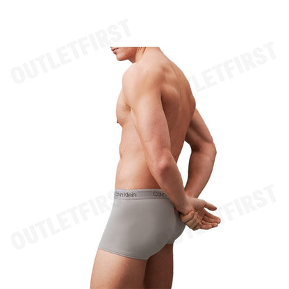CALVIN KLEIN รุ่น MICRO STRETCH COOLING LOW RISE TRUNK CODE: NB3807 5JX กางเกงชั้นใน กางเกงขาสั้นผู้ชาย กางเกง
