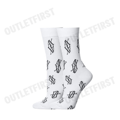ARMANI EXCHANGE รุ่น RIBBED COTTON BLEND SOCKS WITH MONOGRAM LOGO CODE: 946026 4F433 19611 ถุงเท้าข้อยาว ถุงเท้าสีขาว