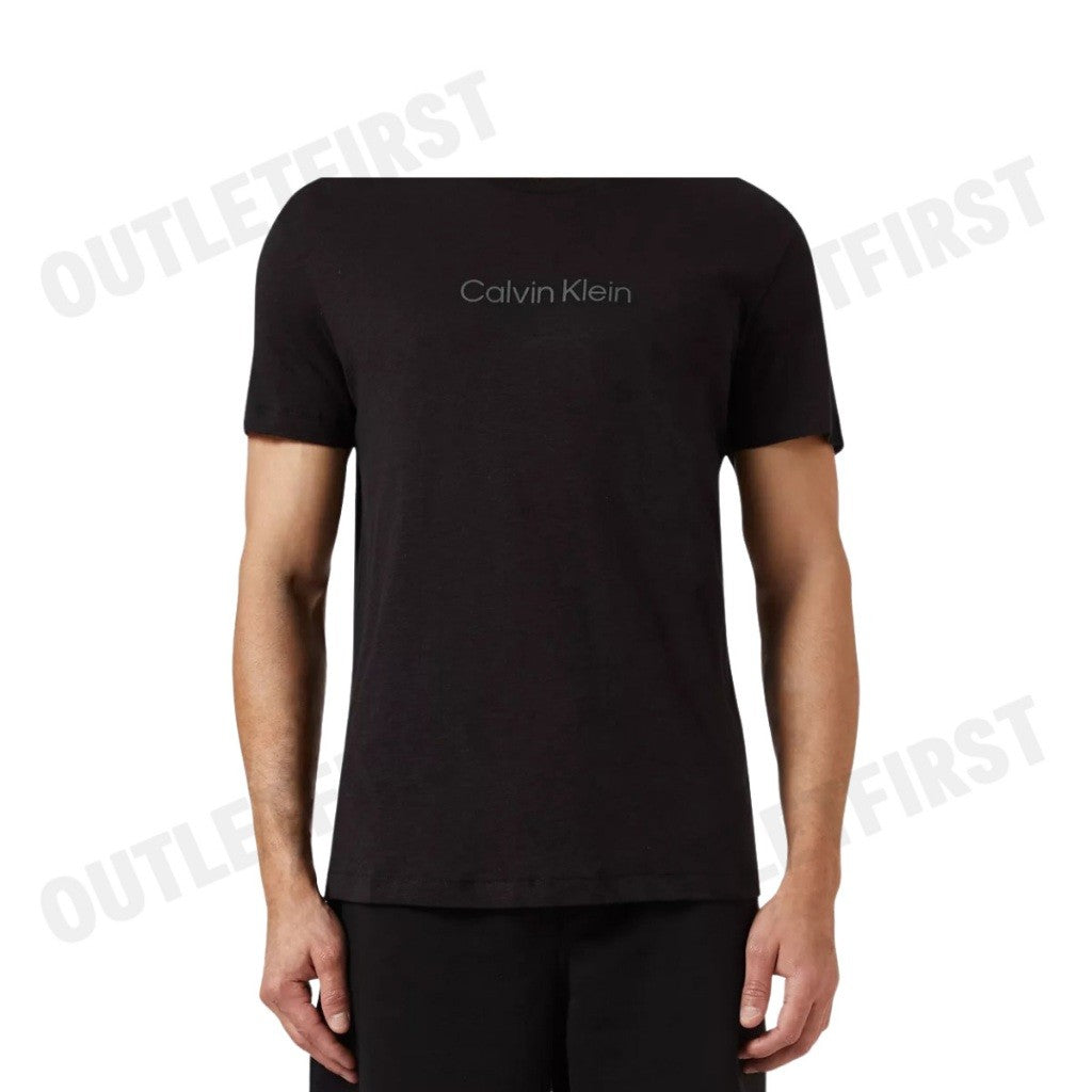 CALVIN KLEIN SWIMWEAR รุ่น MEN'S SHORT SLEEVE T-SHIRT CODE: KM00960 BEH  เสื้อยืดคอกลม เสื้อแขนสั้น เสื้อผู้ชาย