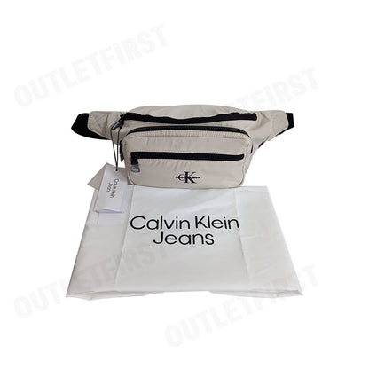 CALVIN KLEIN JEANS รุ่น MONOGRAM BANANA CODE: HP2185 001 กระเป๋าคาดอก กระเป๋าคาดอกผู้ชาย กระเป๋าคาดอกแฟชั่น