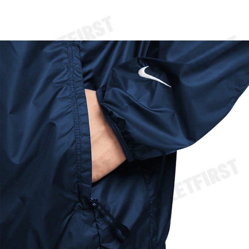 NIKE รุ่น TRACK CLUB MEN'S STORM-FIT RUNNING JACKET CODE: FB5516 410 เสื้อแจ็คเก็ตแขนยาว เสื้อแจ็คเก็ตผู้ชาย เสื้อแขนยาว