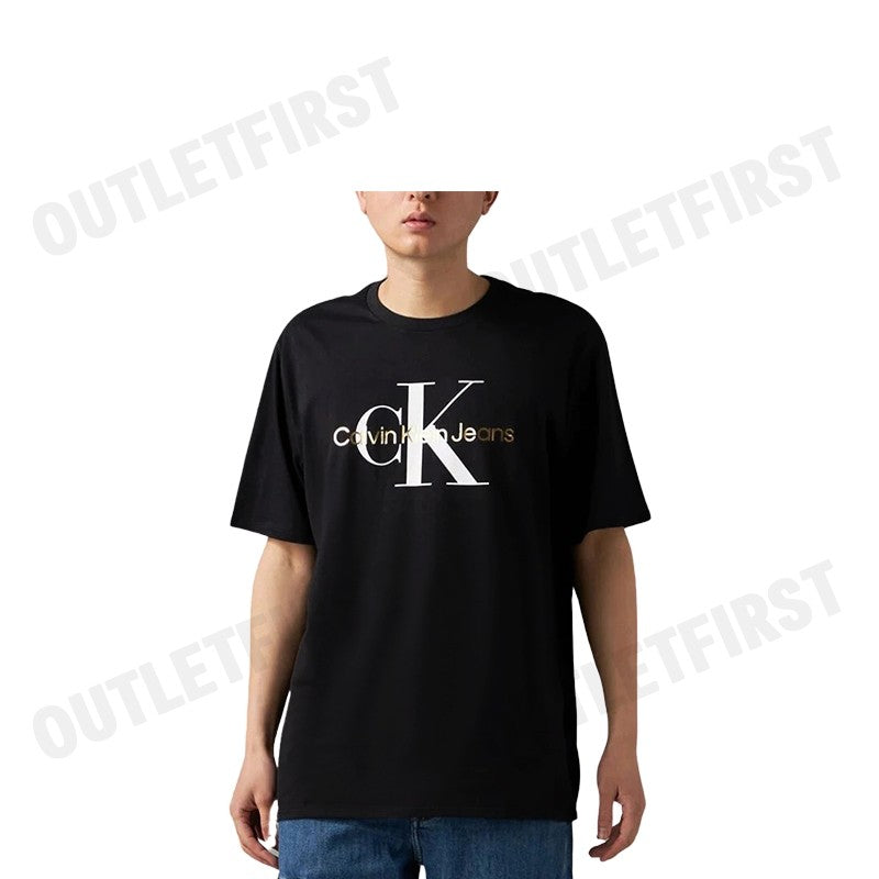 CALVIN KLEIN JEANS รุ่น MONOGRAM GOLD LOGO T-SHIRT CODE: 40BC839 BAE เสื้อยืดคอกลม เสื้อยืดผู้ชาย เสื้อยืดแขนสั้น