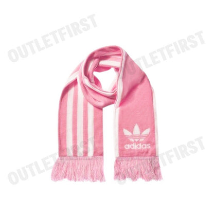 ADIDAS รุ่น ADICOLOR FOOTBALL CHEERING SCARF CODE: IY4644 ผ้าพันคอ ผ้าคลุมไหล่ ผ้าพันคอปลายริ้ว