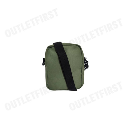 CONVERSE รุ่น  UNISEX CONVERTIBLE SHOULDER BAG CODE: 1261806BF3GNXX กระเป๋าสะพายข้าง กระเป๋า กระเป๋าแฟชั่น