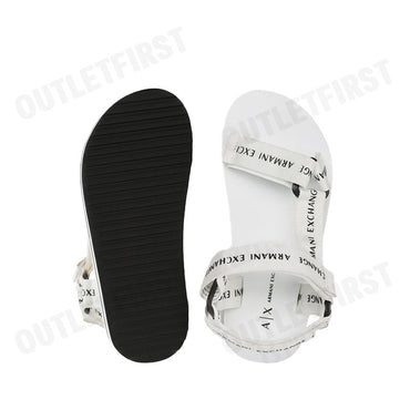 ARMANI EXCHANGE รุ่น  FLAT SANDALS BLACK CODE: XDP036 XV701 01015 รองเท้าแตะรัดข้อ รองเท้ารัดส้น รองเท้าแตะลำลอง
