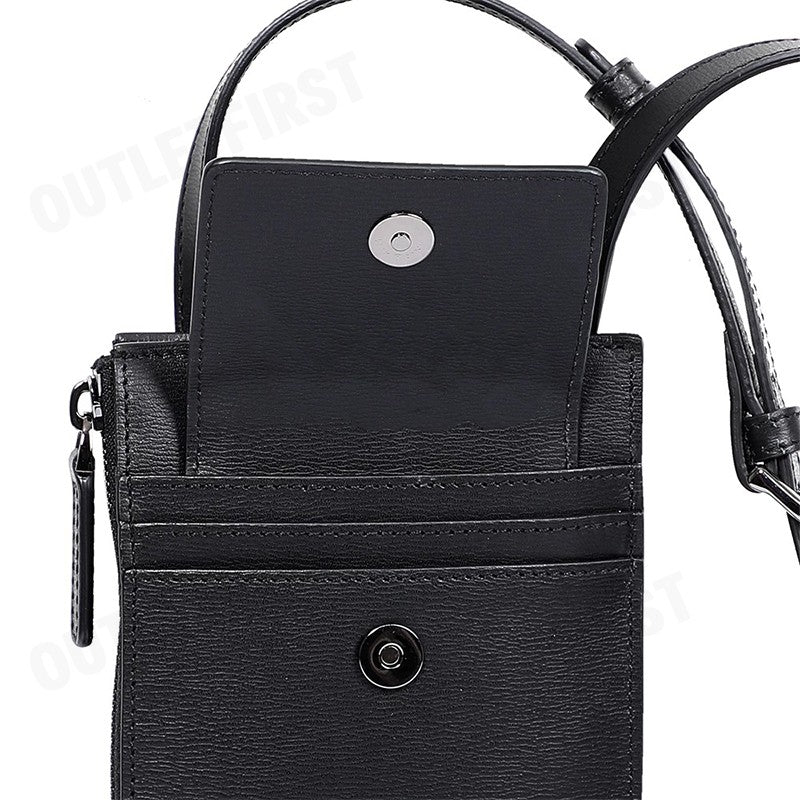 GUY LAROCHE รุ่น  GUY LAROCHE SHOULDER BAG CODE: BH31071W2BLS1 กระเป๋าสะพายข้าง  กระเป๋า กระเป๋าแฟชั่น