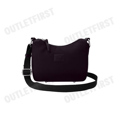 CK CALVIN KLEIN รุ่น  NYLON MEDIUM GONDOLA CROSSBODY (EVOCATIVE) CODE: N02 W1090 กระเป๋าสะพาย  กระเป๋า กระเป๋าผู้หญิง