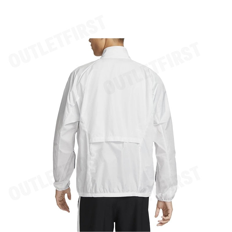 NIKE รุ่น TRACK CLUB MEN'S STORM-FIT RUNNING JACKET CODE: FB5516 121 เสื้อแจ็คเก็ตแขนยาว เสื้อแจ็คเก็ตผู้ชาย เสื้อกีฬา