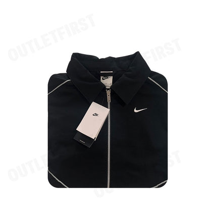 NIKE รุ่น SPORTSWEAR WOMEN'S WOVEN JACKET CODE: FN1941 010 เสื้อแจ็คเก็ตแขนยาว เสื้อแจ็คเก็ตผู้ชาย เสื้อแขนยาว