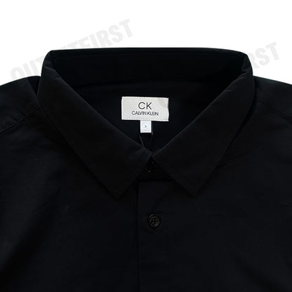 CK CALVIN KLEIN รุ่น COTTON STRETCH SLIM BUTTON-DOWN SHIRT (BLACK) CODE: 1222W M541 เสื้อเชิ้ตแขนยาว เสื้อเชิ้ตผู้ชาย