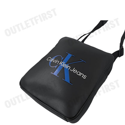 CALVIN KLEIN JEANS รุ่น MONOGRAM SOFT REPORTER BAG CODE: ZM02703 BDS กระเป๋าสะพายข้าง กระเป๋าสะพายข้างผู้ชาย กระเป๋า