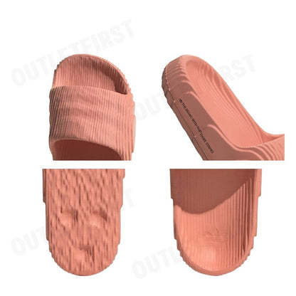 ADIDAS รุ่น ADILETTE 22 SLIDES CODE: IG8261 รองเท้าแตะ รองเท้าแตะผู้หญิง รองเท้าแตะสลิปออน