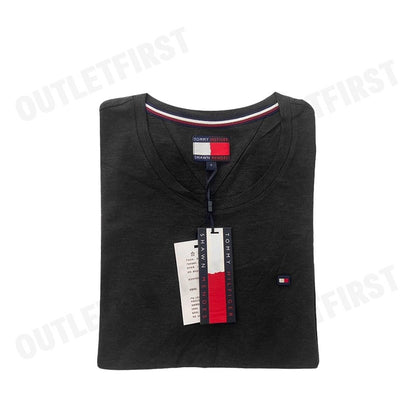 TOMMY HILFIGER รุ่น TOMMY HILFIGER X SHAWN MENDES FLAG T-SHIRT Code: MW31440 BDS เสื้อยืด เสื้อคอกลม เสื้อผู้ชาย