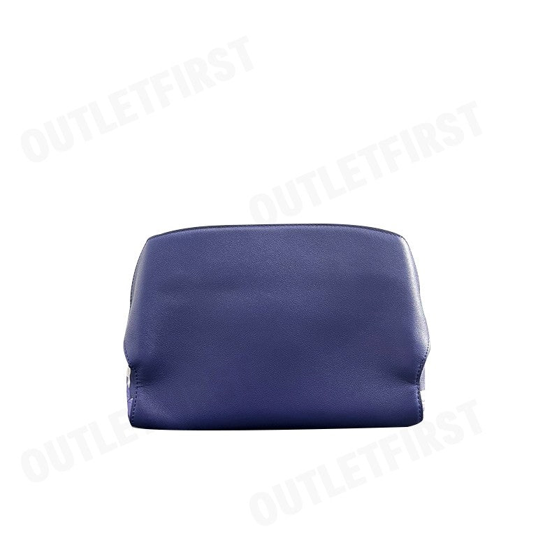 DAKS รุ่น BLUE LEATHER CROSS BODY BAG CODE: WHCC200S9BUSN กระเป๋าสะพายข้าง กระเป๋าผู้หญิง กระเป๋าแฟชั่น