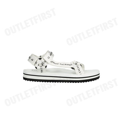 ARMANI EXCHANGE รุ่น  FLAT SANDALS BLACK CODE: XDP036 XV701 01015 รองเท้าแตะรัดข้อ รองเท้ารัดส้น รองเท้าแตะลำลอง