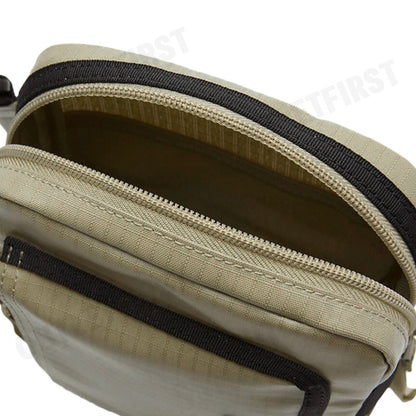 LACOSTE  รุ่น MEN'S ZIPPED CONTRAST DETAIL SATCHEL CODE: NH4265SB M21 กระเป๋าสะพายข้าง กระเป๋าผู้หญิง กระเป๋า