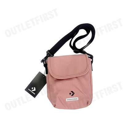 CONVERSE รุ่น  CONVERSE MAGNETIC CHEVRON MINI BAG CODE: 1261810CF3PIXX กระเป๋าสะพายข้าง กระเป๋า กระเป๋าแฟชั่น