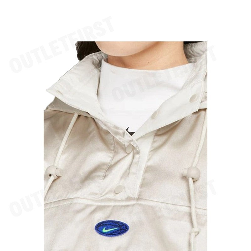NIKE รุ่น WOMEN'S CIRCA 96 JACKET CODE: DV8083 104 เสื้อโค้ทแจ็คเก็ต เสื้อโค้ท เสื้อแขนยาวมีฮู้ด