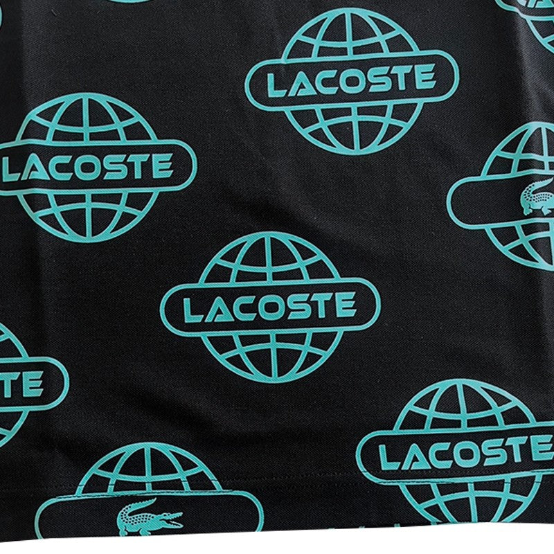 LACOSTE รุ่น GLOBE PRINT LACOSTE MOVEMENT POLO SHIRT CODE: PH6241 10 QPI เสื้อโปโล เสื้อโปโลแขนสั้น เสื้อโปโลคอปก
