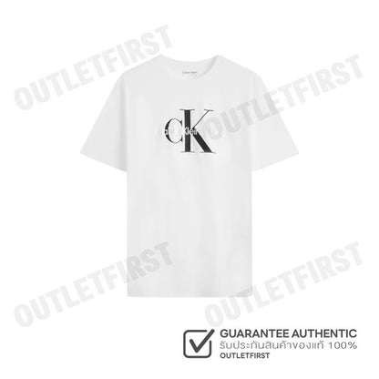 CALVIN KLEIN JEANS รุ่น MONOGRAM SILVER LOGO T-SHIRT CODE: 40BC839 P61 เสื้อยืดคอกลม เสื้อยืดคอกลมผู้ชาย เสื้อยืด