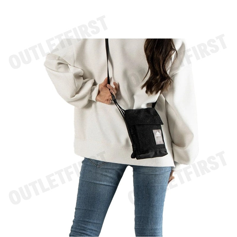 ADIDAS รุ่น MUST HAVES SEASONAL SMALL BAG CODE: IK4781 กระเป๋าสะพายข้าง กระเป๋า กระเป๋าแฟชั่น
