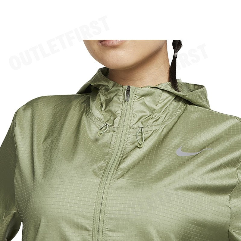 NIKE รุ่น NIKE ESSENTIAL WOMEN'S RUNNING JACKET CODE: CU3218 386 เสื้อแจ็คเก็ตแขนยาว เสื้อแจ็คเก็ต เสื้อผู้หญิง