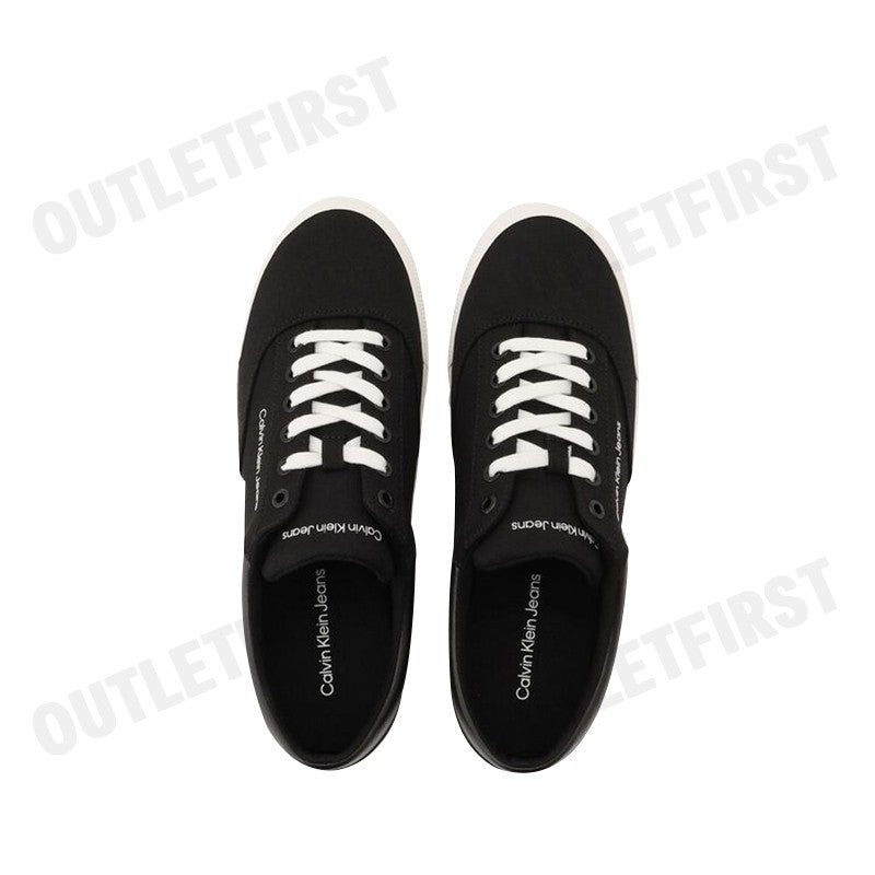 CALVIN KLEIN JEANS รุ่น MEN'S SKATER VULC LOW IN LACE CODE: YM00903 0GM รองเท้าผ้าใบ รองเท้าผ้าใบผู้ชาย รองเท้า