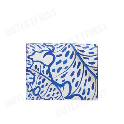 SALVATORE FERRAGAMO รุ่น GANCINI FOLIAGE PRINT LEATHER WALLET CODE: 22D780 0763508 101 กระเป๋าสตางค์ กระเป๋าสตางค์ใบสั้น