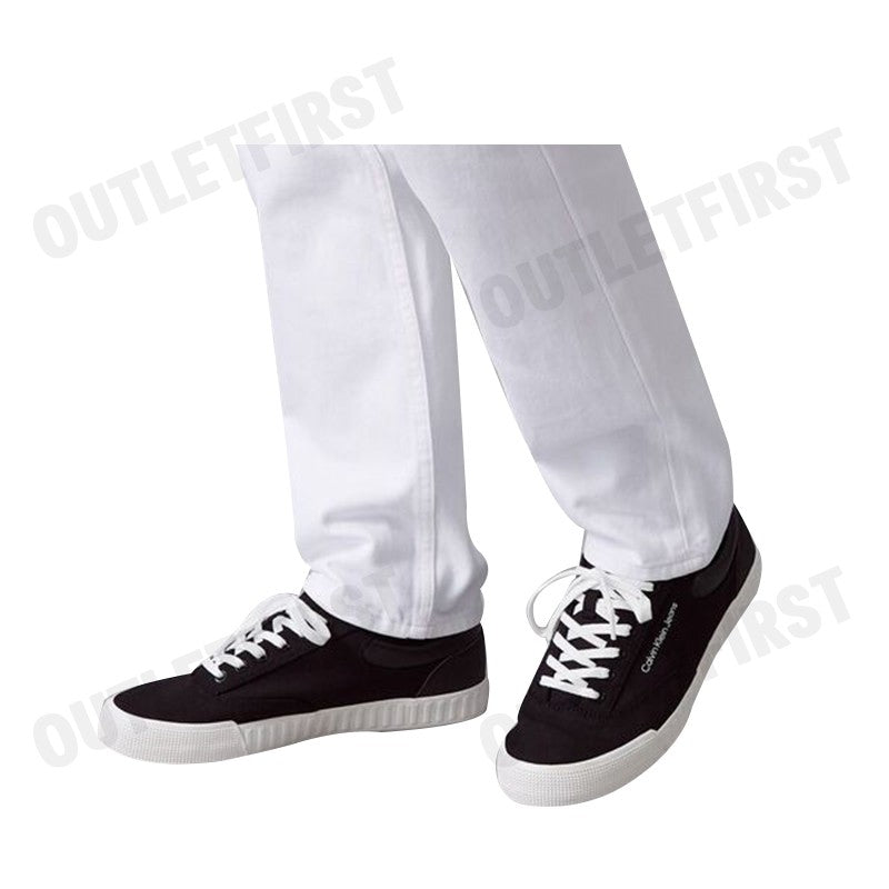 CALVIN KLEIN JEANS รุ่น MEN'S SKATER VULC LOW IN LACE CODE: YM00903 0GM รองเท้าผ้าใบ รองเท้าผ้าใบผู้ชาย รองเท้า