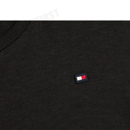 TOMMY HILFIGER รุ่น TOMMY HILFIGER X SHAWN MENDES FLAG T-SHIRT Code: MW31440 BDS เสื้อยืด เสื้อคอกลม เสื้อผู้ชาย