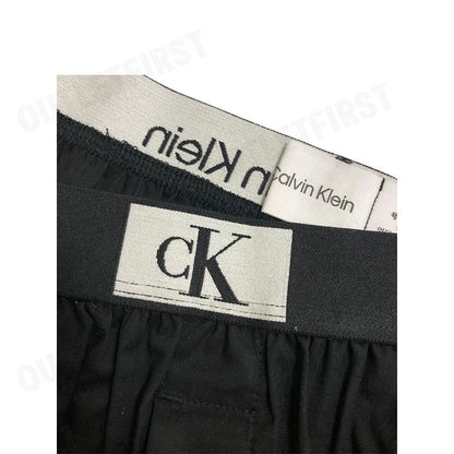 CALVIN KLEIN รุ่น UNDERWEAR TRAD BOXER SHORTS CODE NB3716 UBI กางเกงขาสั้น กางเกงบ็อกเซอร์ กางเกงขาสั้นผู้ชาย