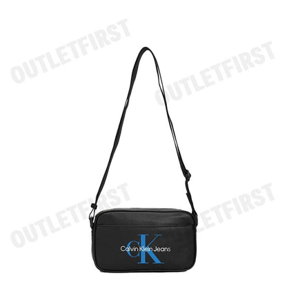 CALVIN KLEIN JEANS รุ่น MONOGRAM SOFT CAMERA BAG CODE: ZM02702 BDS กระเป๋าสะพายข้าง กระเป๋าสะพายผู้ชาย กระเป๋าแฟชั่น
