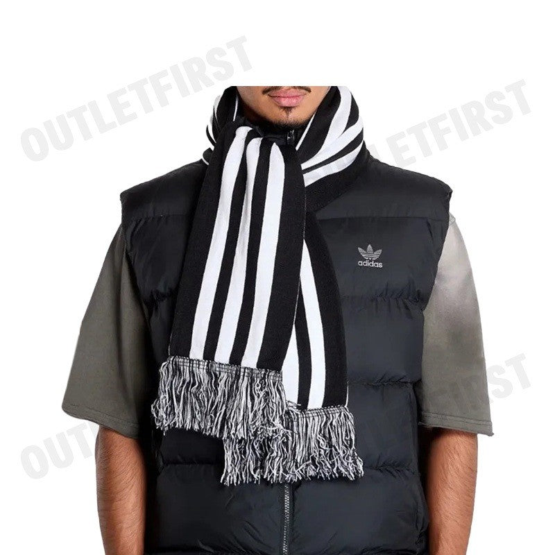 ADIDAS รุ่น ADICOLOR FOOTBALL CHEERING SCARF CODE: IY4105 ผ้าพันคอ ผ้าคลุมไหล่ ผ้าพันคอปลายริ้ว
